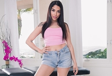 Penthouse Gold HD porn video: Vanessa Sky's Kinky Spa Interview